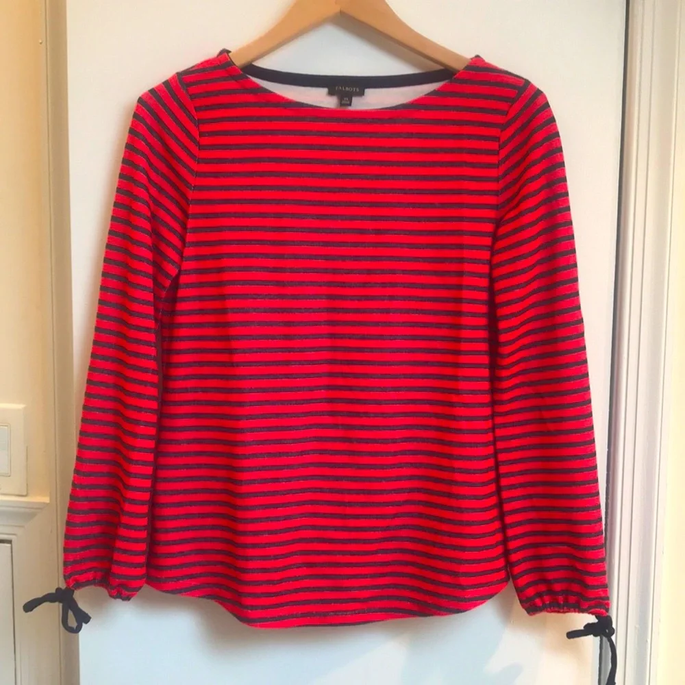 Talbots Nautical top, 3/4 sleeves with ties. Sz XS but fits like a Small. EUC - Picture 2 of 6